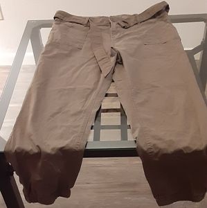 EUC a.n.a. Olive Green Utility Crop Pant w belt